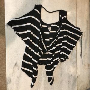 Daytrip Cold Shoulder Vest - Small